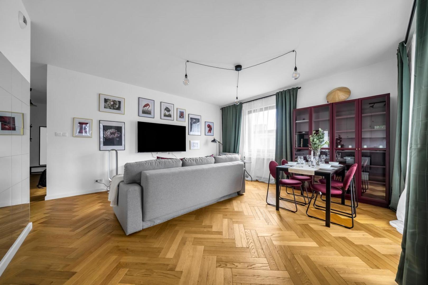 Skierniewicka Apt - Parking, Workspace, Balcony - By Rentujemy Варшава Экстерьер фото
