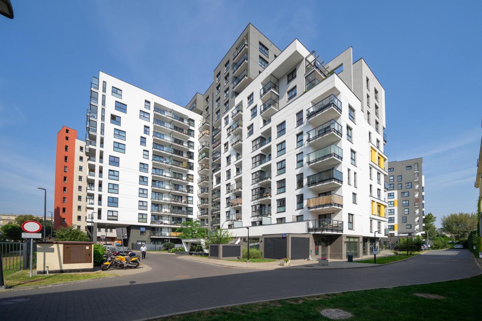 Skierniewicka Apt - Parking, Workspace, Balcony - By Rentujemy Варшава Экстерьер фото